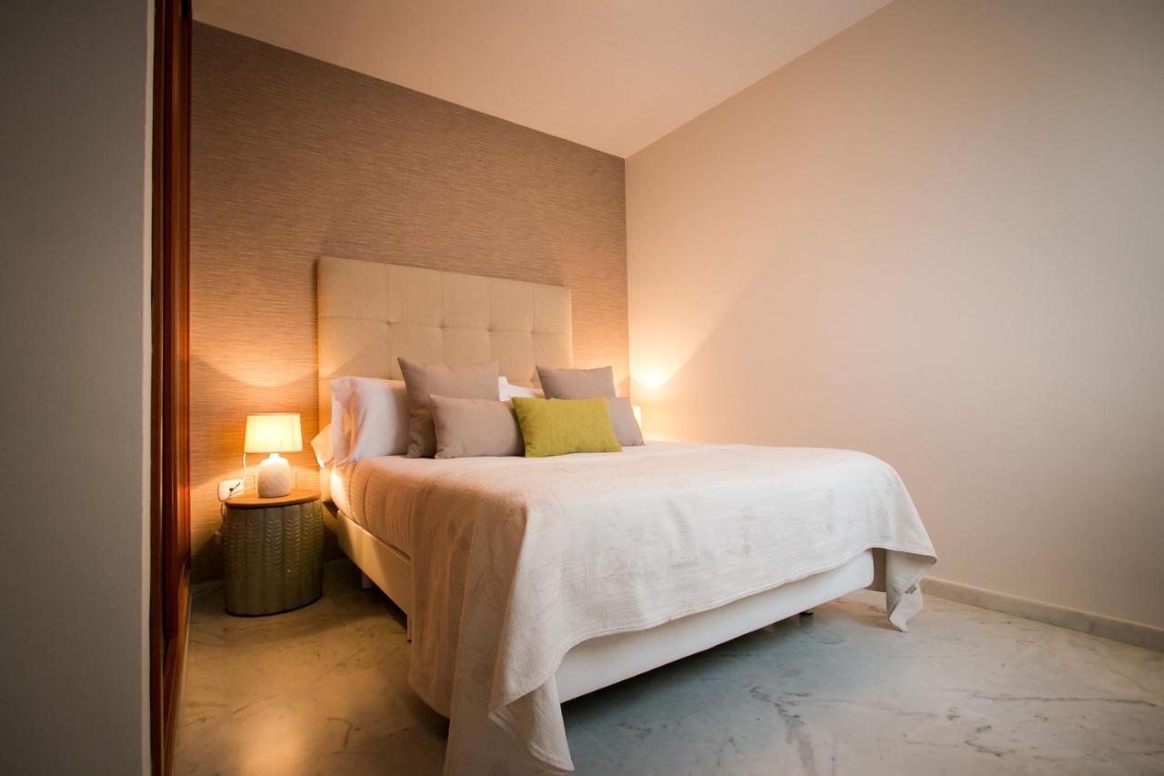 Holidays2Malaga Pena Parking & French Balcony & Smart Tv ภายนอก รูปภาพ